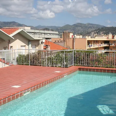 Adagio Access Garibaldi Aparthotel 2*
