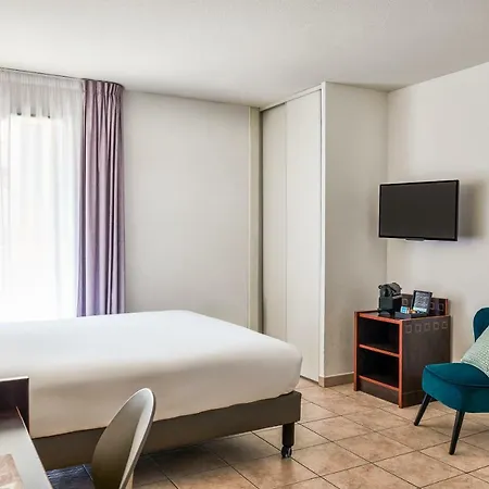 Adagio Access Garibaldi 2* Ницца
