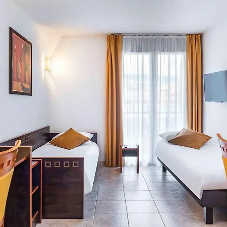Adagio Access Garibaldi Ницца